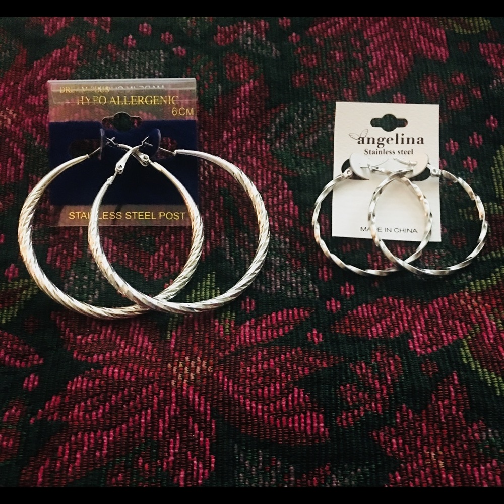 Large earrings , small earrings